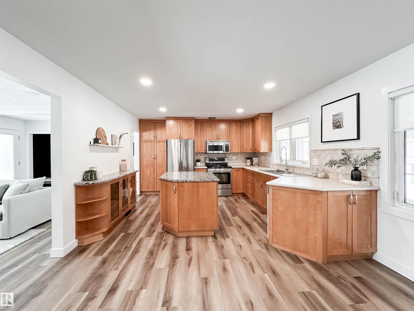 4 Balmoral Dr, St. Albert, Alberta  T8N 0B8 - Photo 3 - E4477117