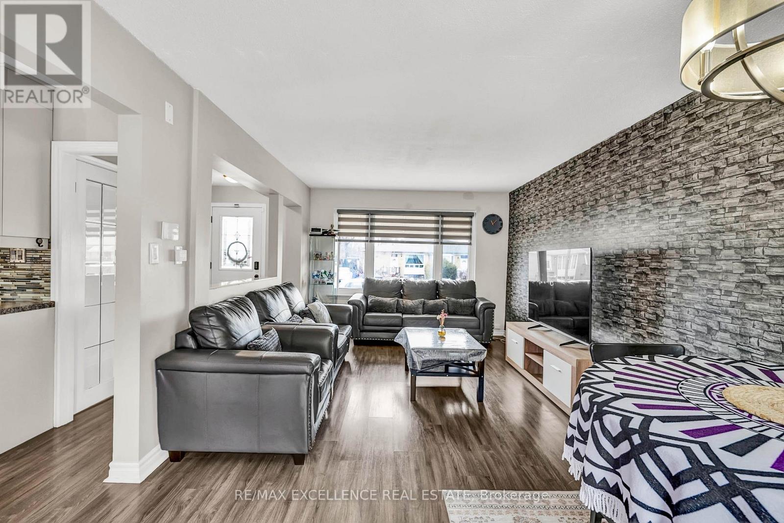 231 Rosedale Drive, Whitby (Downtown Whitby), Ontario  L1N 1Z2 - Photo 10 - E12876930