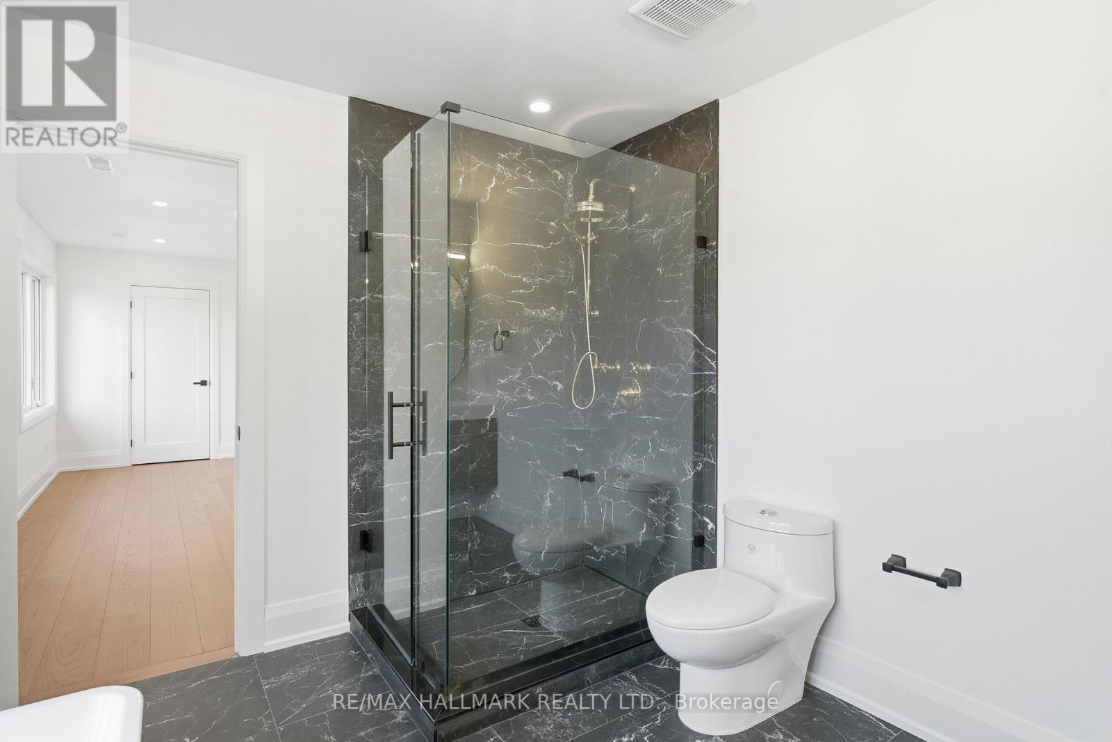 49 Greendowns Drive, Toronto, Ontario  M1M 2G6 - Photo 14 - E12877064