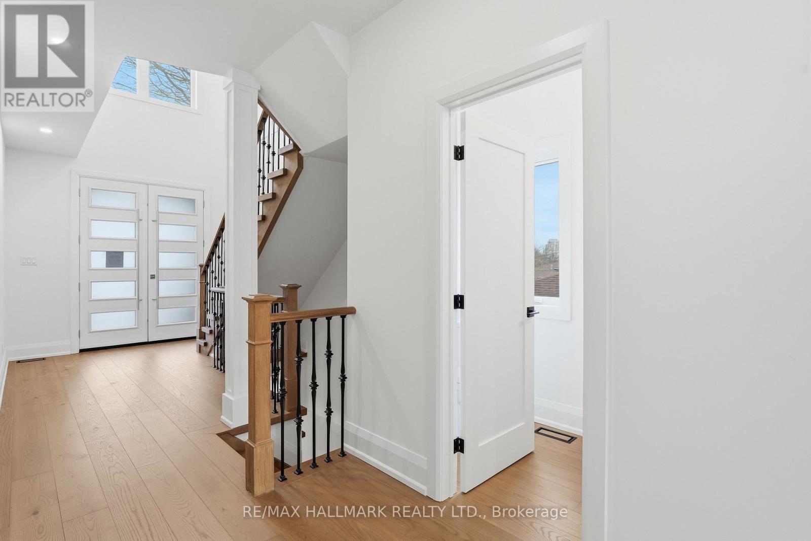 49 Greendowns Drive, Toronto, Ontario  M1M 2G6 - Photo 6 - E12877064