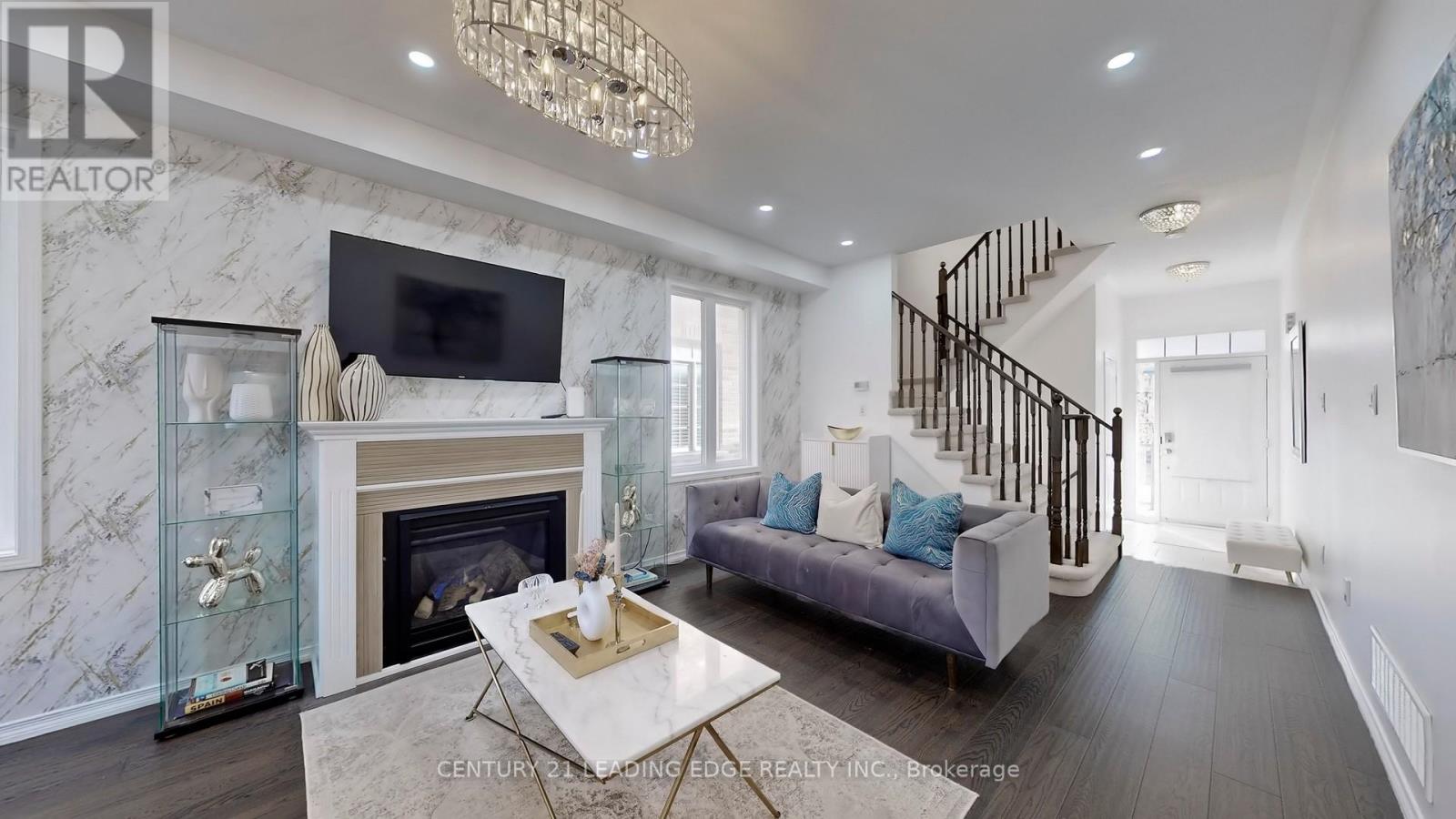 1574 Edgecroft Drive, Pickering (Duffin Heights), Ontario  L1V 2P8 - Photo 3 - E12877104