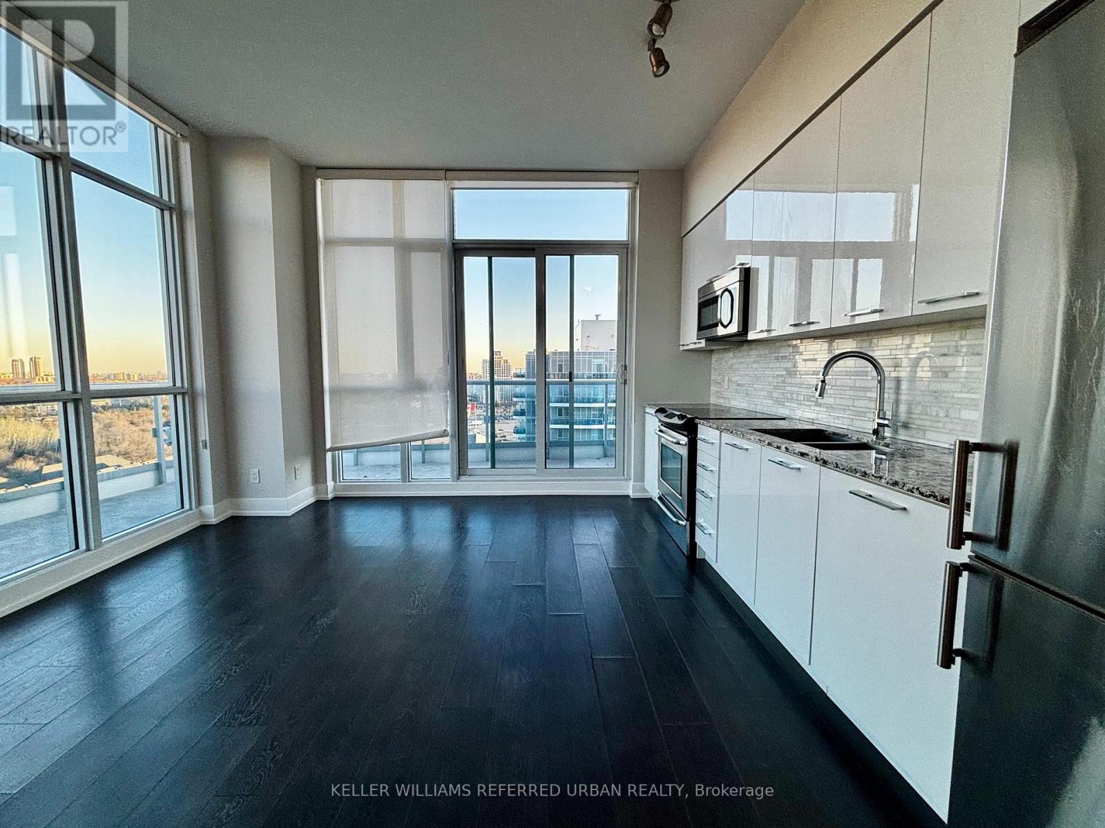 Ph 02 - 9471 Yonge Street, Richmond Hill, Ontario  L4C 0Z5 - Photo 2 - N12876872