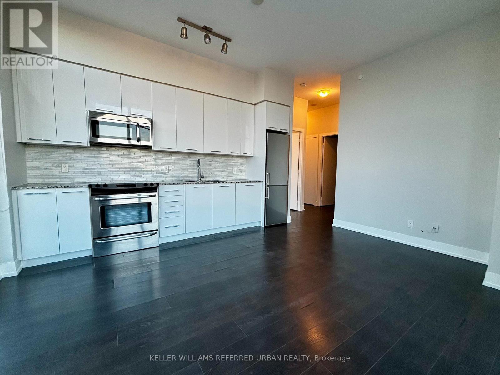 Ph 02 - 9471 Yonge Street, Richmond Hill, Ontario  L4C 0Z5 - Photo 3 - N12876872