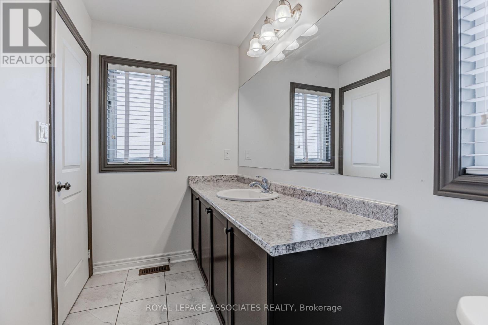 25 Gallagher Crescent, New Tecumseth (Alliston), Ontario  L9R 0P3 - Photo 30 - N12876882