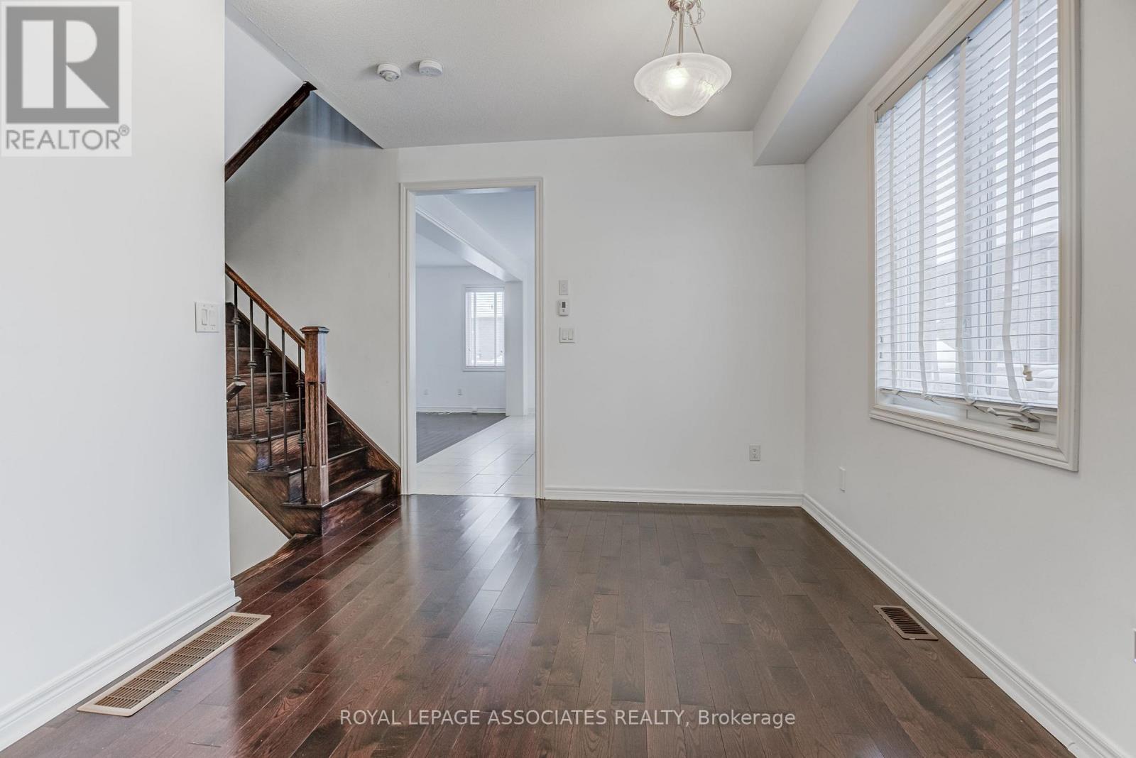 25 Gallagher Crescent, New Tecumseth (Alliston), Ontario  L9R 0P3 - Photo 7 - N12876882