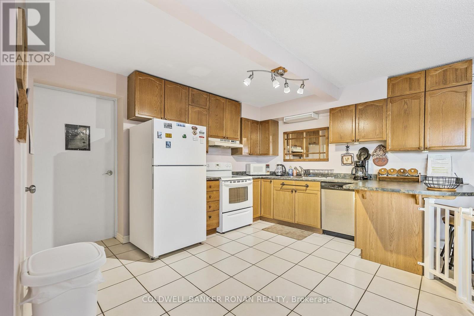 8058 20th Side Road, Adjala-Tosorontio, Ontario  L0G 1L0 - Photo 24 - N12876938