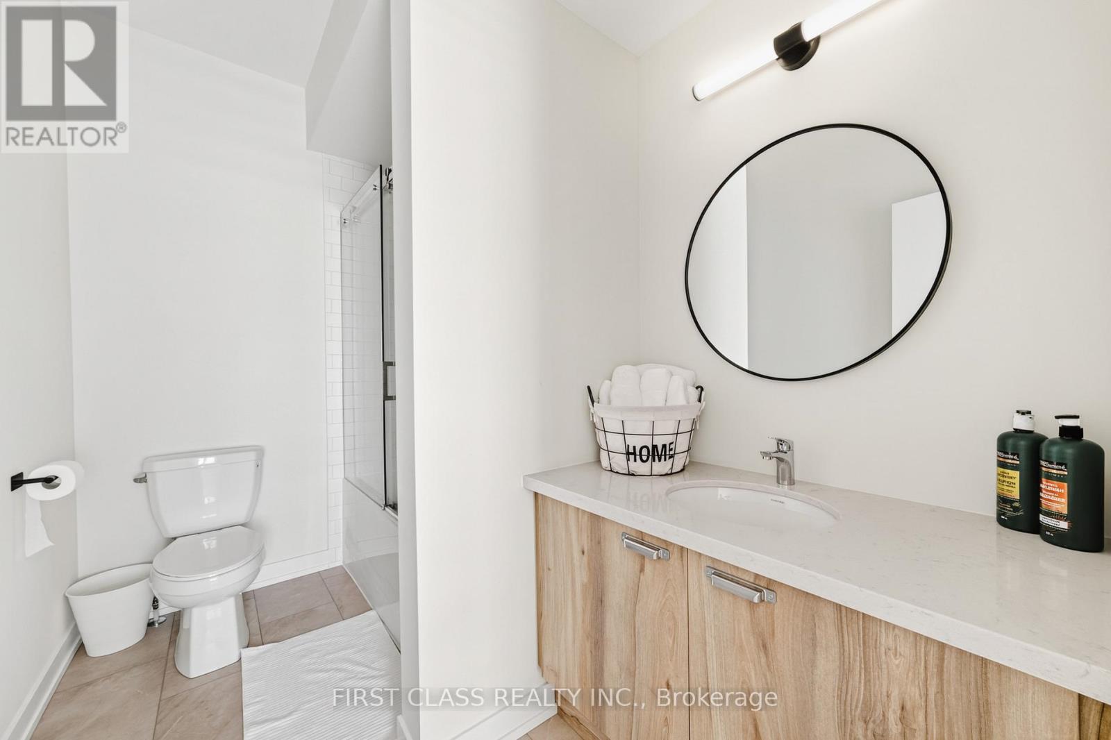 25 Bullate Lane, Richmond Hill, Ontario  L4B 0J5 - Photo 12 - N12876978