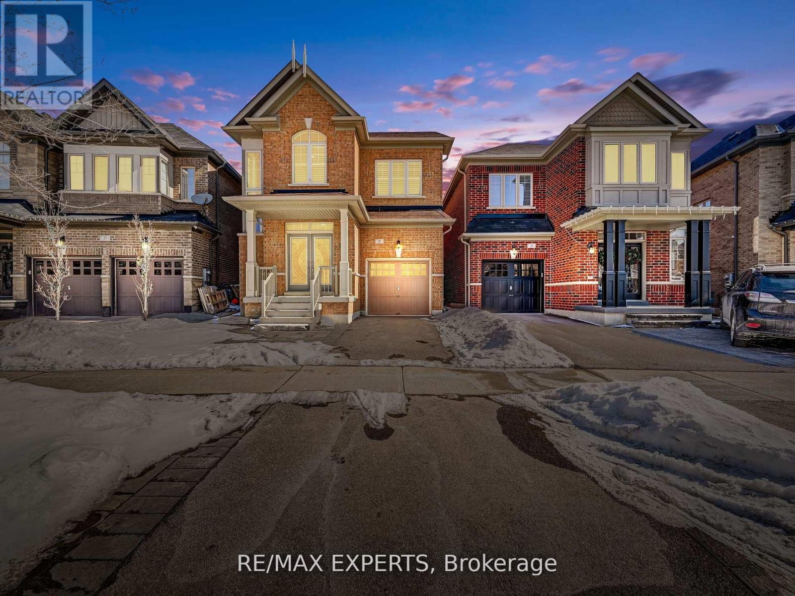 25 KILLINGTON AVENUE, Vaughan, Ontario