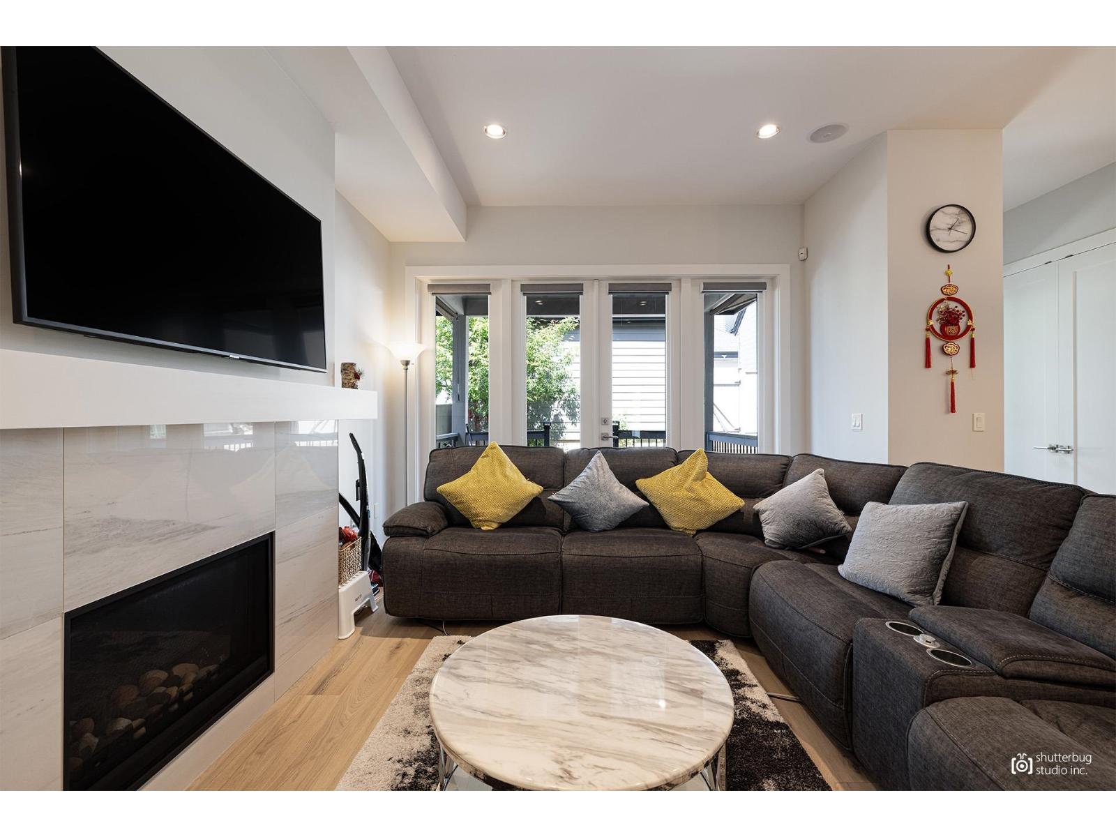 16475 21a Avenue, Surrey, British Columbia  V3Z 0V5 - Photo 6 - R3099236