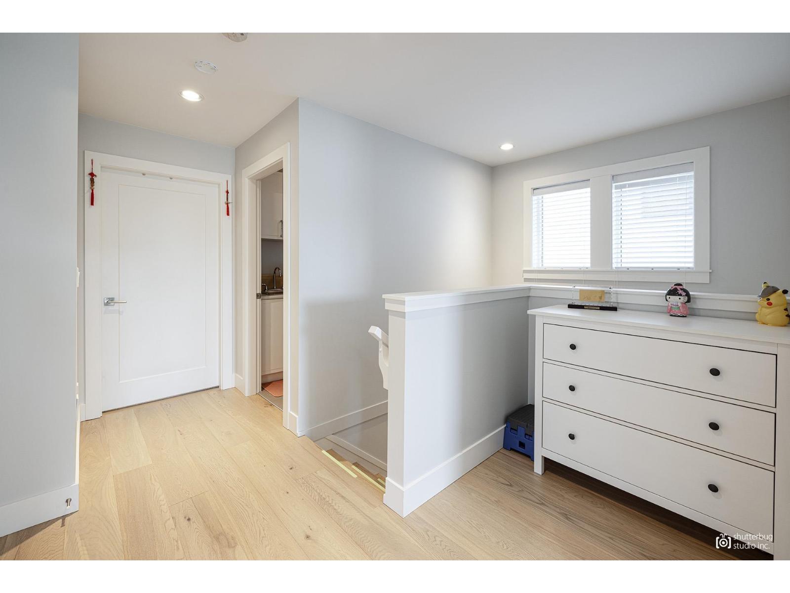 16475 21a Avenue, Surrey, British Columbia  V3Z 0V5 - Photo 9 - R3099236