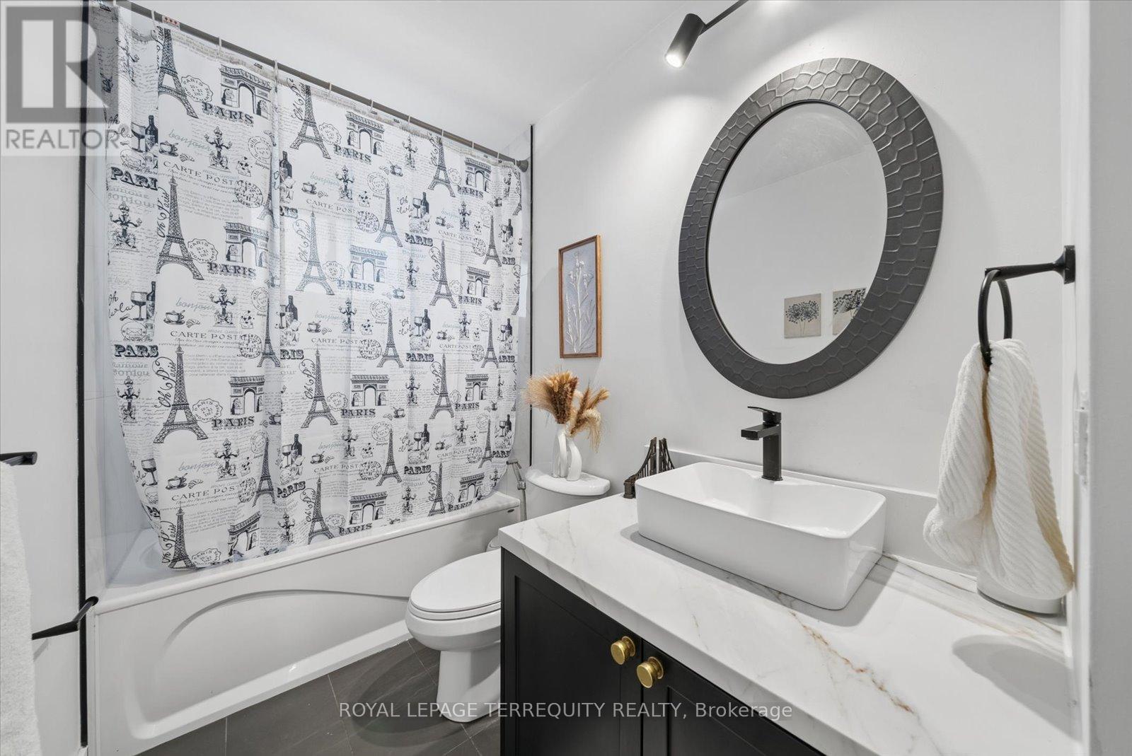 39 Baldwin Lane, Barrie (Allandale Heights), Ontario  L4N 2W2 - Photo 12 - S12877080