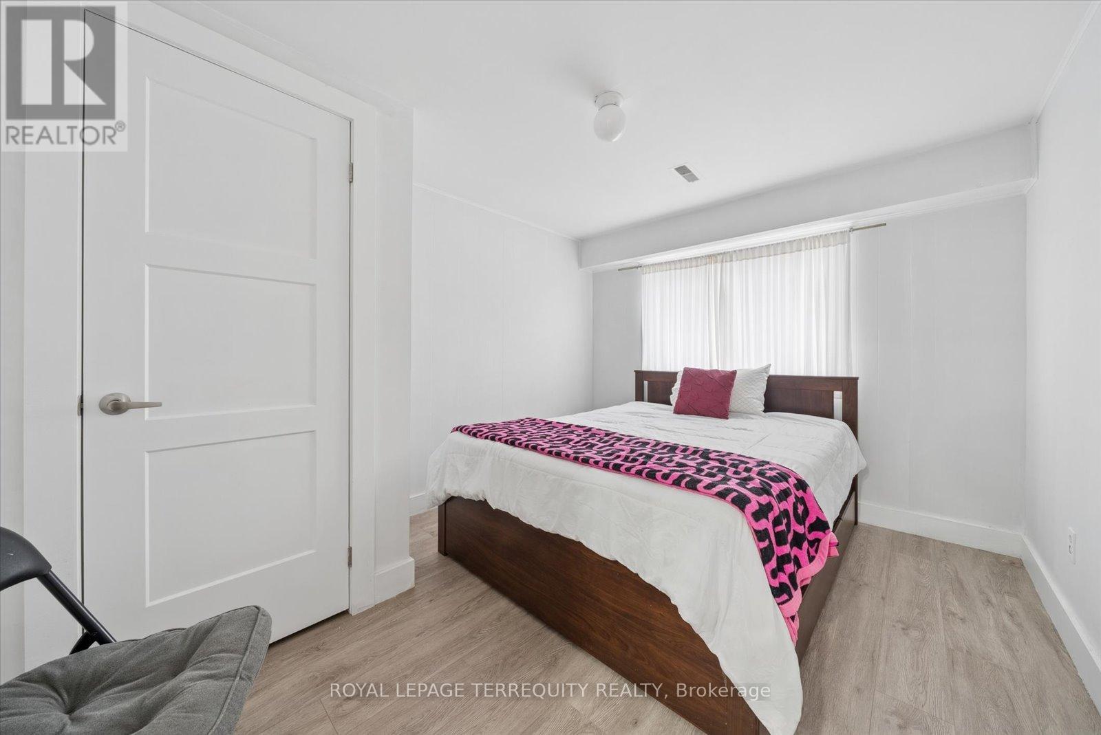 39 Baldwin Lane, Barrie (Allandale Heights), Ontario  L4N 2W2 - Photo 18 - S12877080