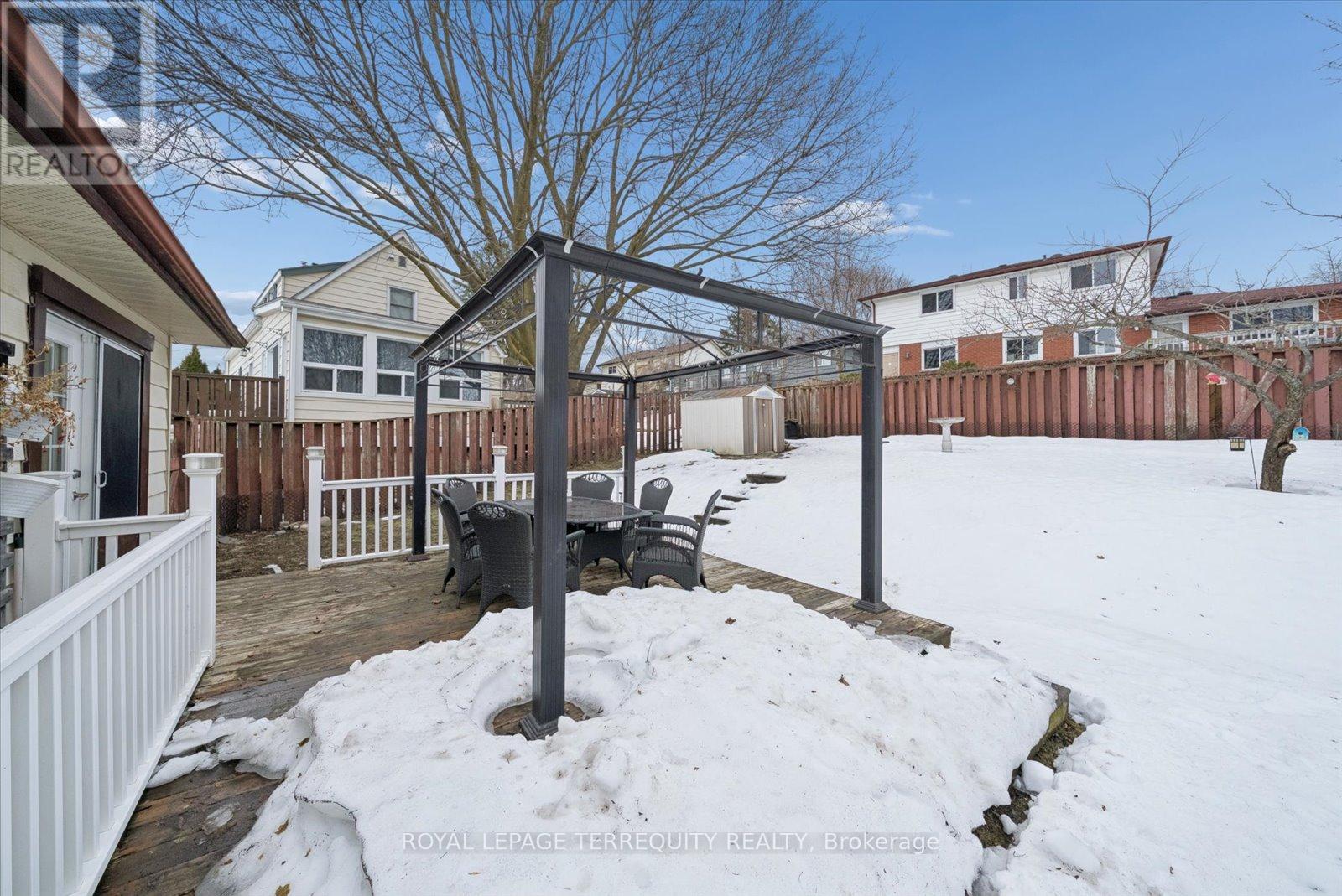 39 Baldwin Lane, Barrie (Allandale Heights), Ontario  L4N 2W2 - Photo 21 - S12877080