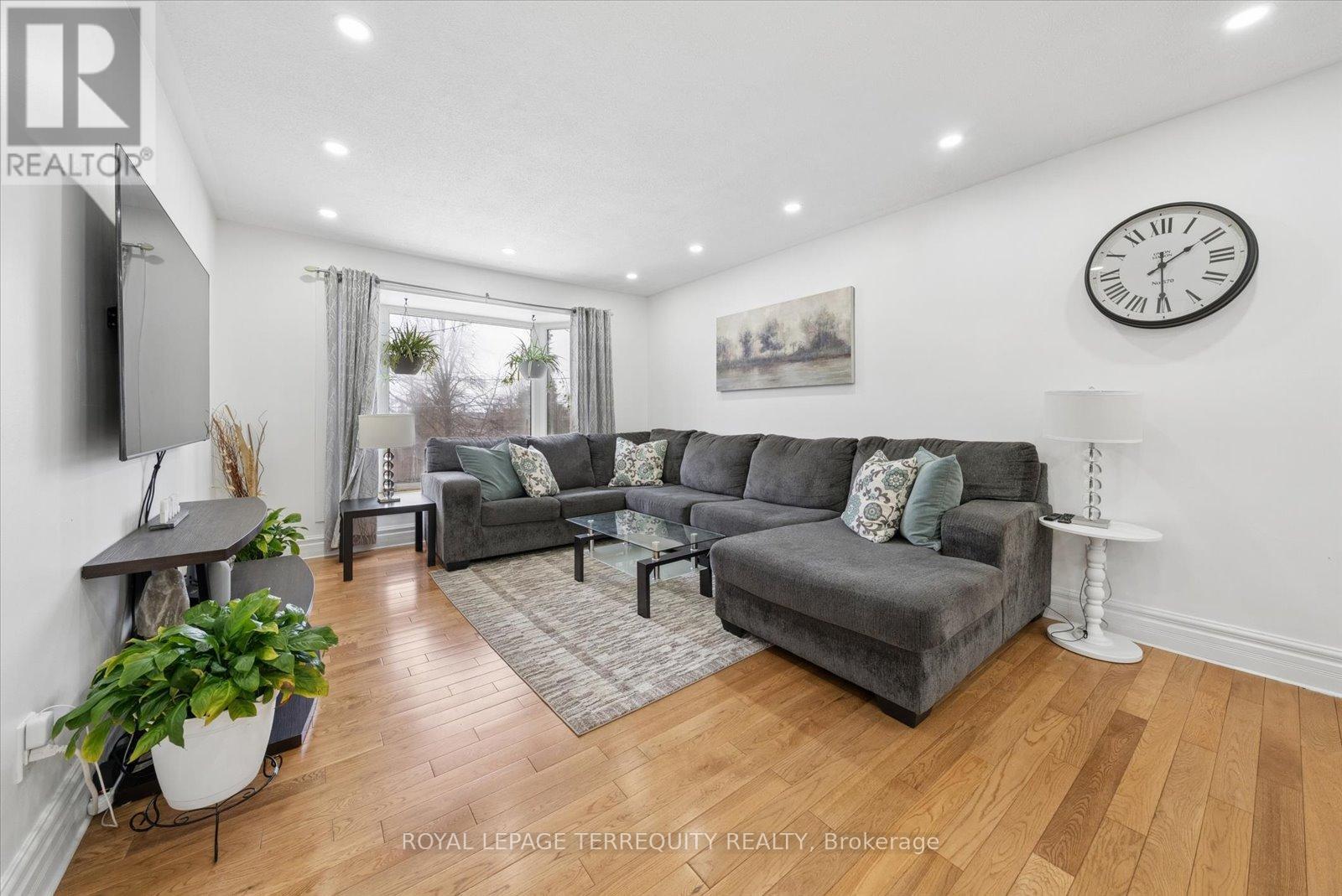 39 Baldwin Lane, Barrie (Allandale Heights), Ontario  L4N 2W2 - Photo 4 - S12877080