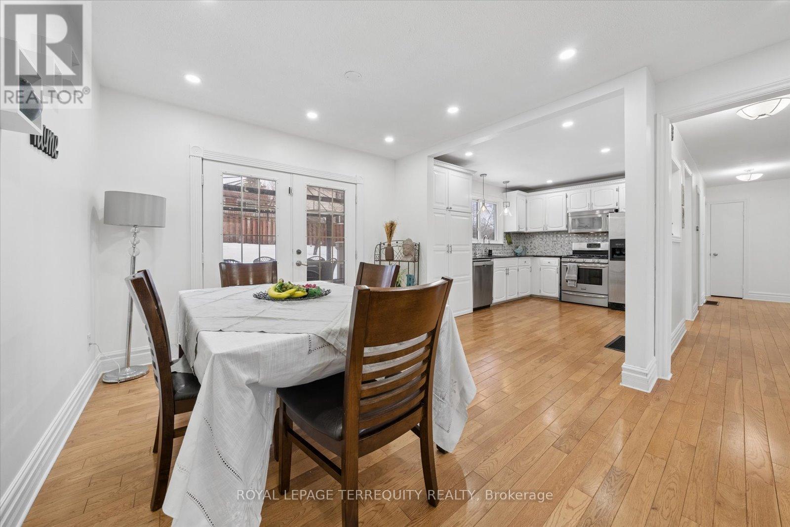 39 Baldwin Lane, Barrie (Allandale Heights), Ontario  L4N 2W2 - Photo 6 - S12877080