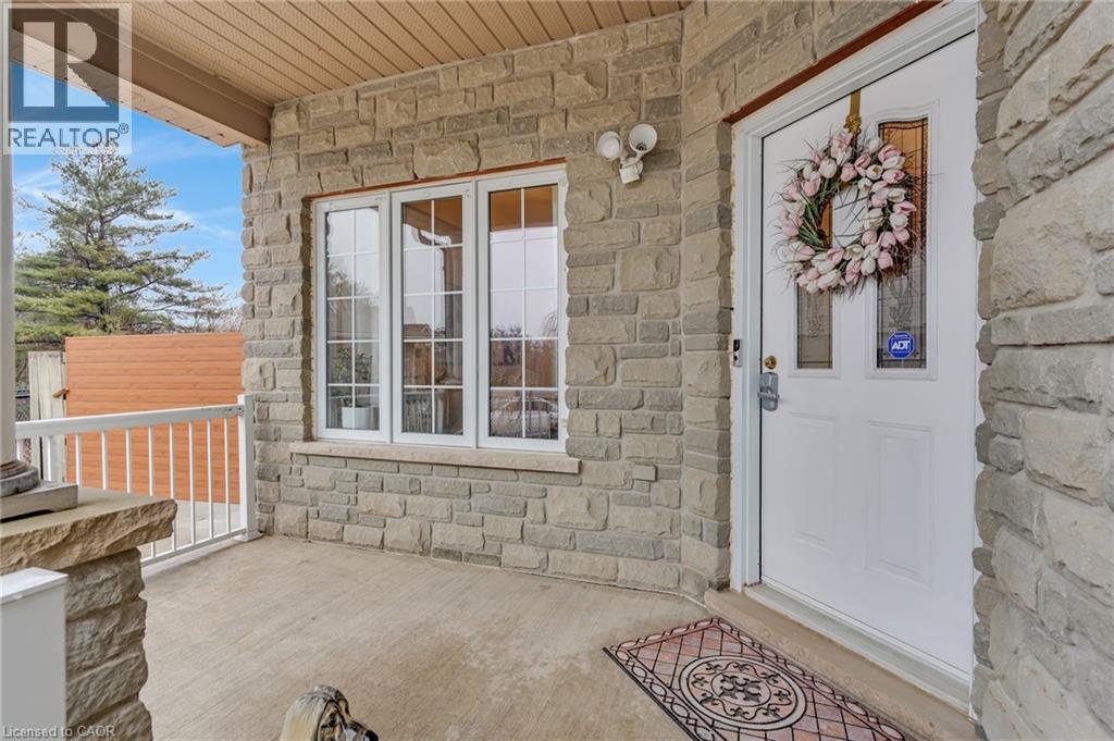 116 Lena Crescent, Cambridge, Ontario  N1R 8P5 - Photo 3 - 40811800