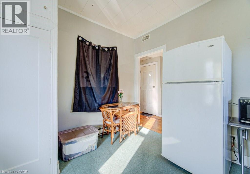 133 Darling Street, Brantford, Ontario  N3T 2L1 - Photo 7 - 40811220