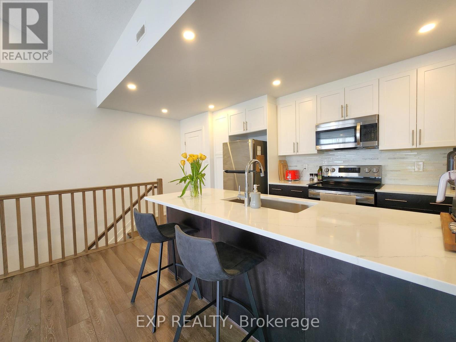 I - 380 Rolling Meadows Crescent, Ottawa, Ontario  K1W 0A7 - Photo 3 - X12856076