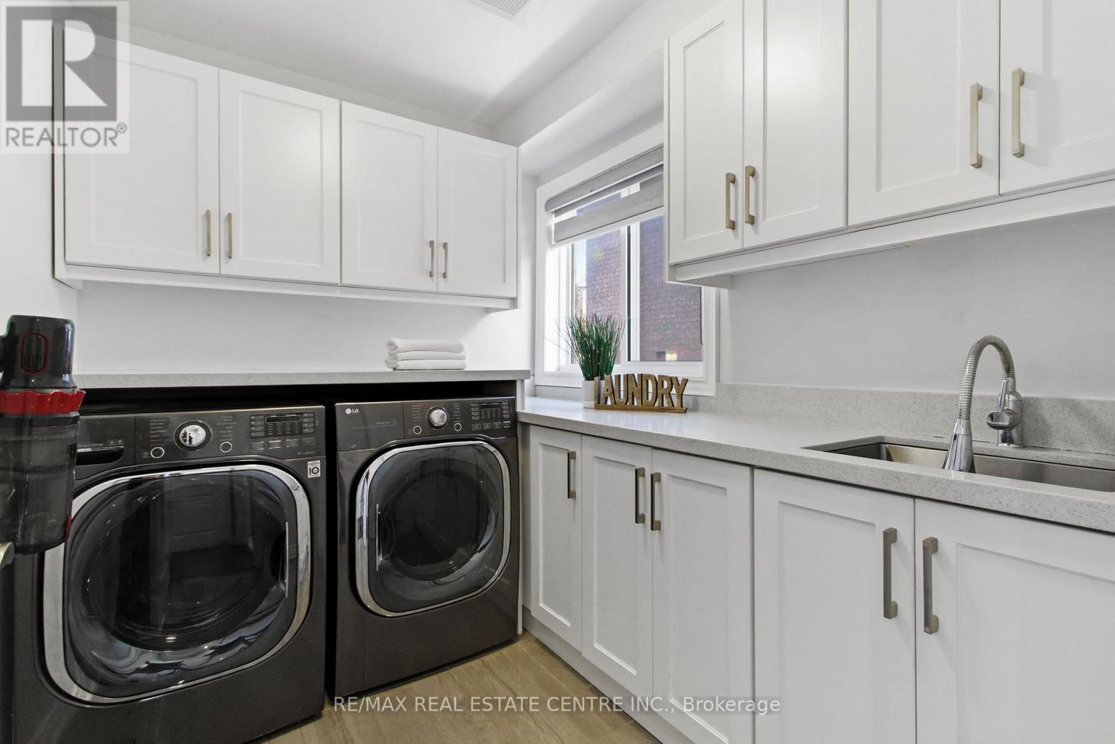 5121 Creditview Road, Mississauga, Ontario  L5V 1R8 - Photo 21 - W12876846