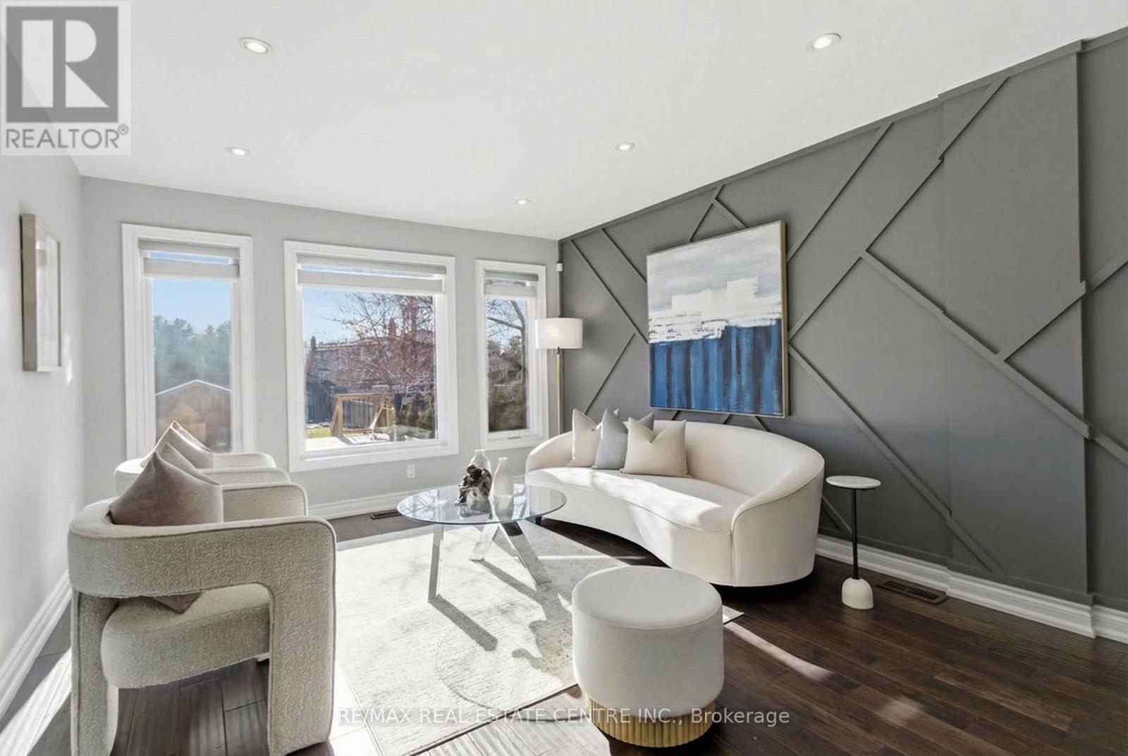 5121 Creditview Road, Mississauga, Ontario  L5V 1R8 - Photo 8 - W12876846