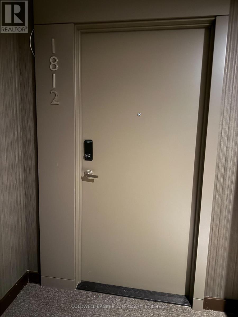 1812 - 448 Burnhamthorpe Road W, Mississauga (City Centre), Ontario  L5B 0R4 - Photo 11 - W12876886