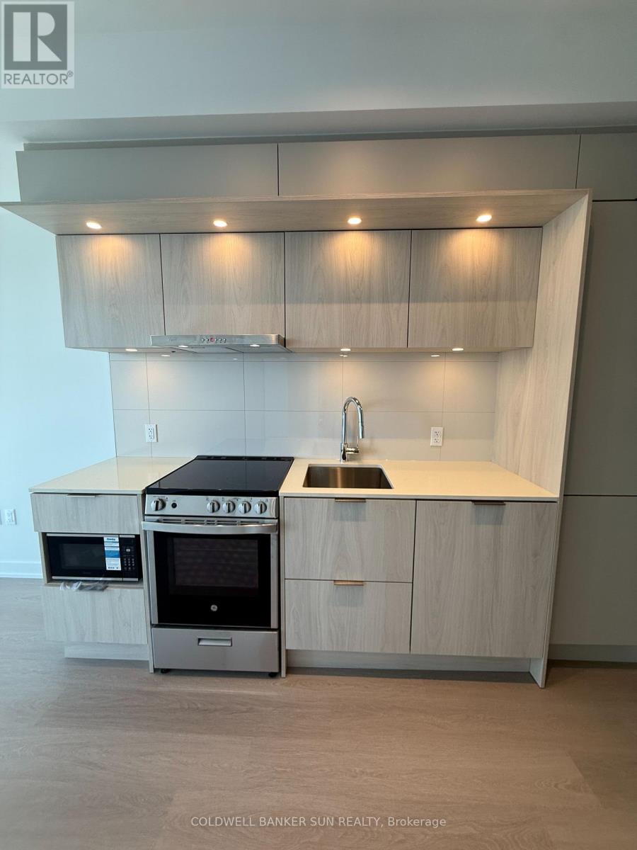 1812 - 448 Burnhamthorpe Road W, Mississauga (City Centre), Ontario  L5B 0R4 - Photo 17 - W12876886