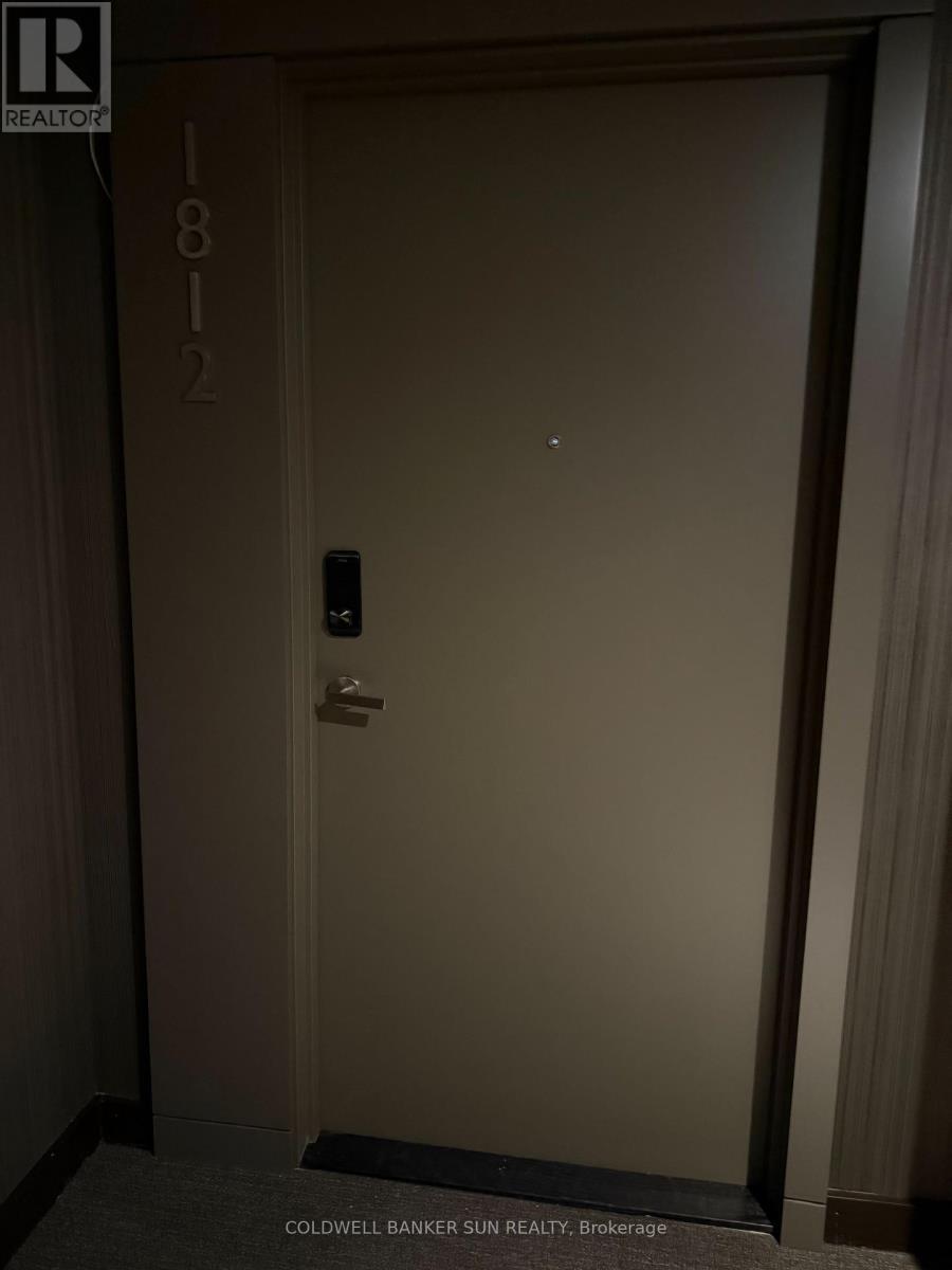 1812 - 448 Burnhamthorpe Road W, Mississauga (City Centre), Ontario  L5B 0R4 - Photo 9 - W12876886