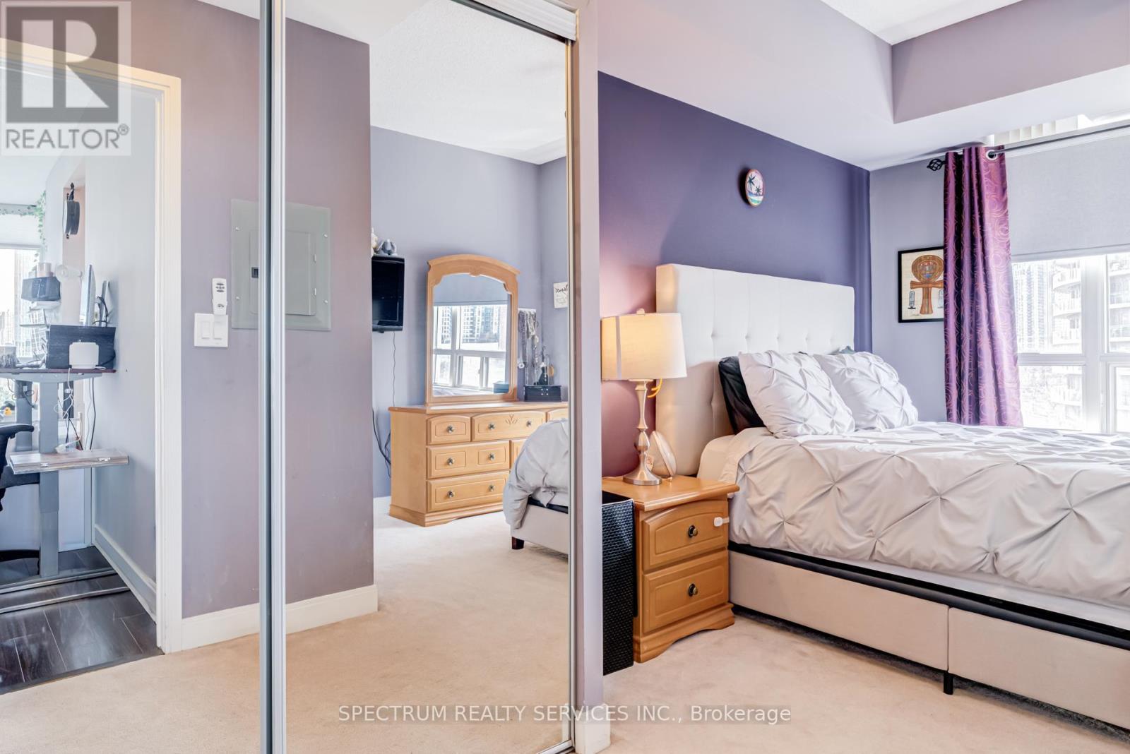 709 - 80 Absolute Avenue, Mississauga (City Centre), Ontario  L4G 7Z3 - Photo 21 - W12876904