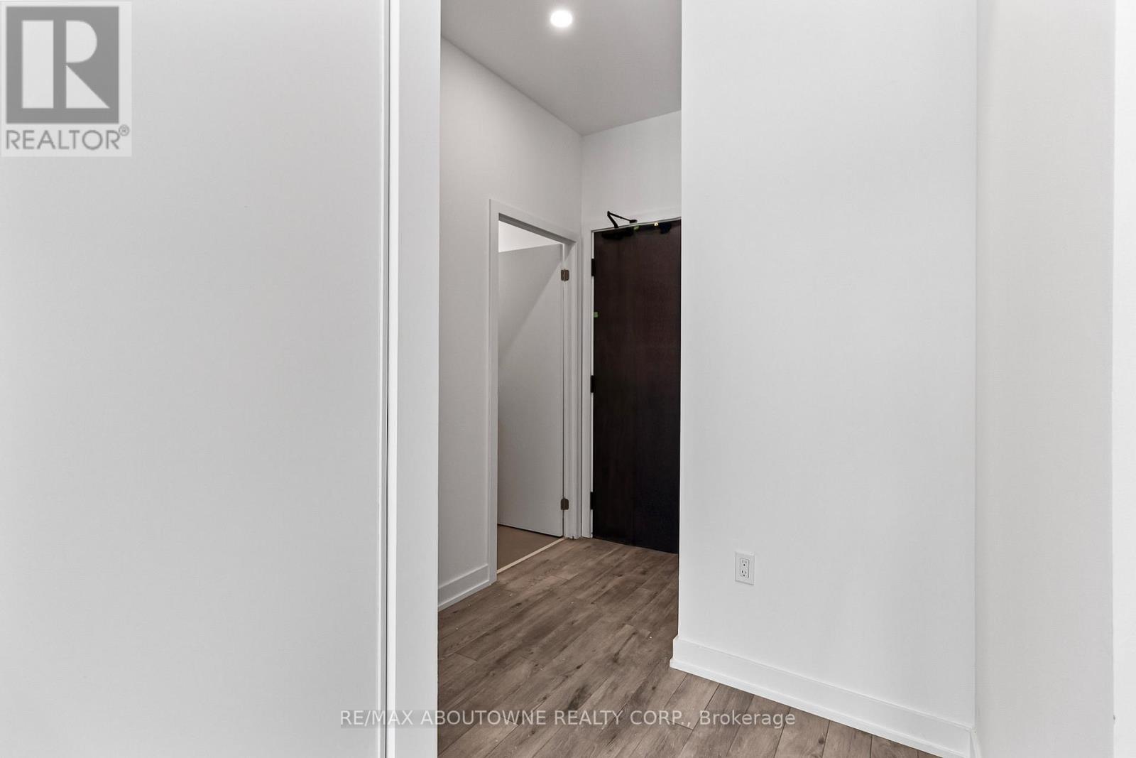 150 - 1005 Dundas Street E, Oakville (Jm Joshua Meadows), Ontario  L6H 8C7 - Photo 10 - W12876906