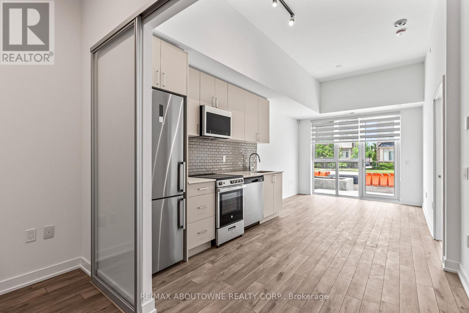 150 - 1005 Dundas Street E, Oakville (Jm Joshua Meadows), Ontario  L6H 8C7 - Photo 16 - W12876906