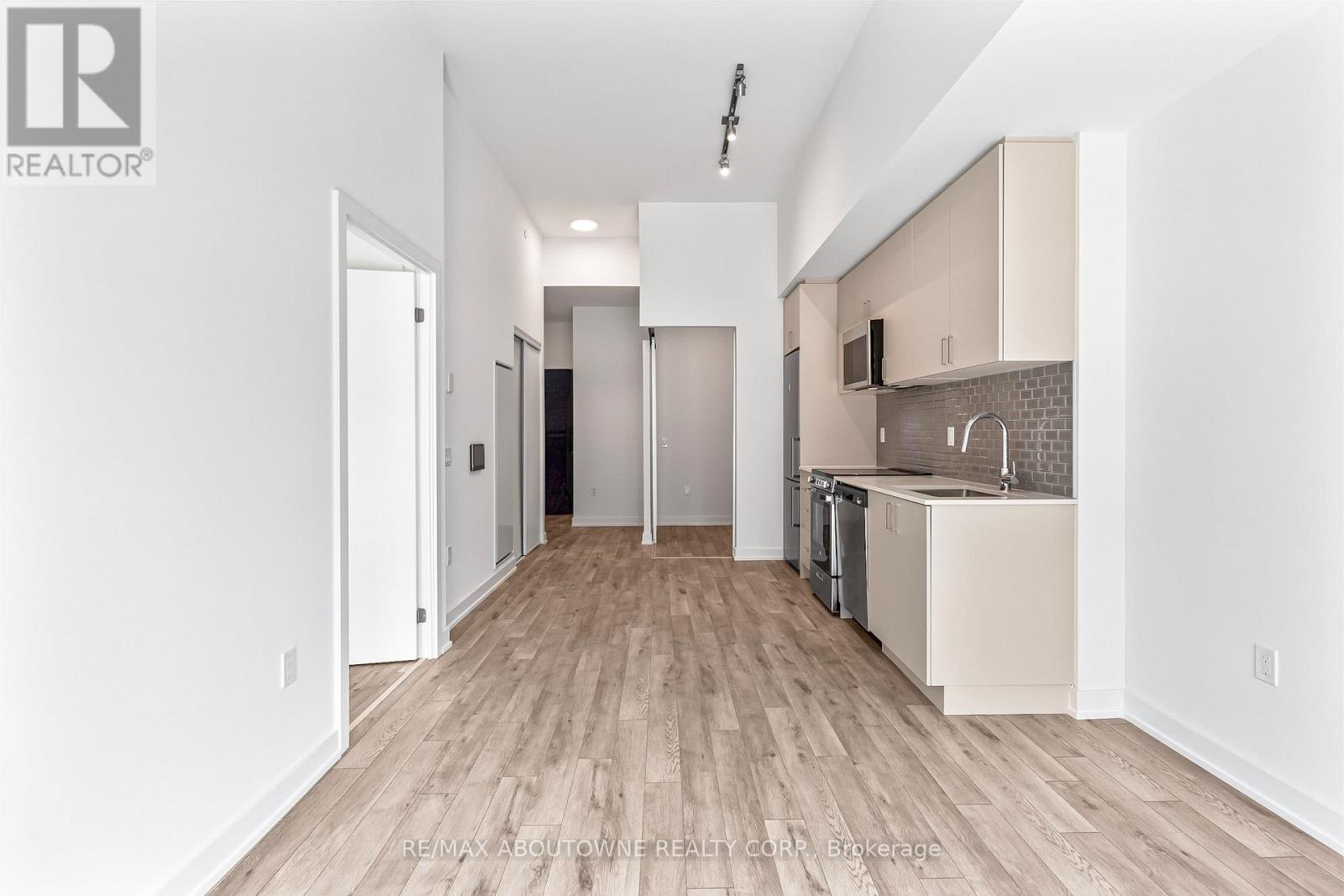 150 - 1005 Dundas Street E, Oakville (Jm Joshua Meadows), Ontario  L6H 8C7 - Photo 19 - W12876906