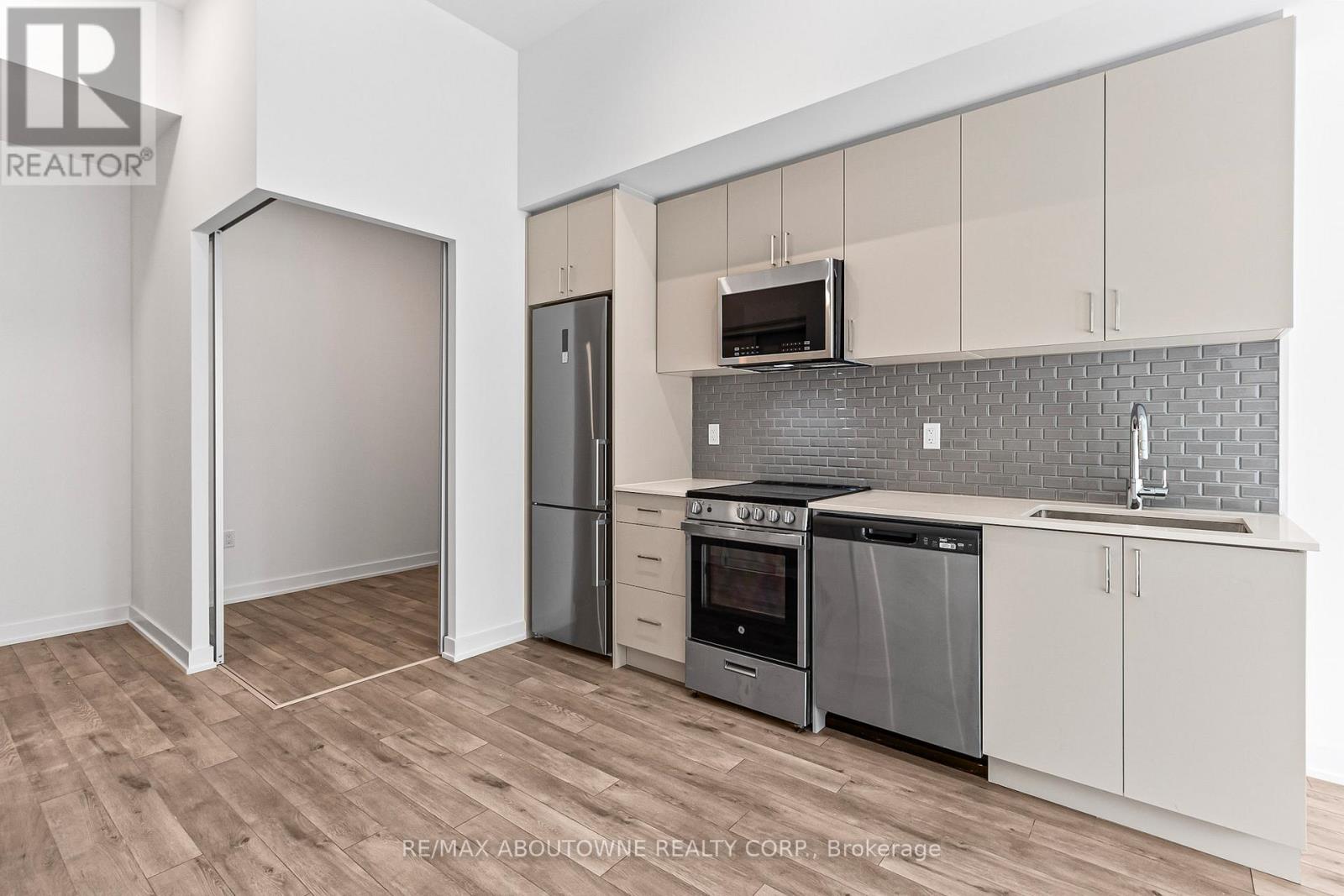 150 - 1005 Dundas Street E, Oakville (Jm Joshua Meadows), Ontario  L6H 8C7 - Photo 22 - W12876906