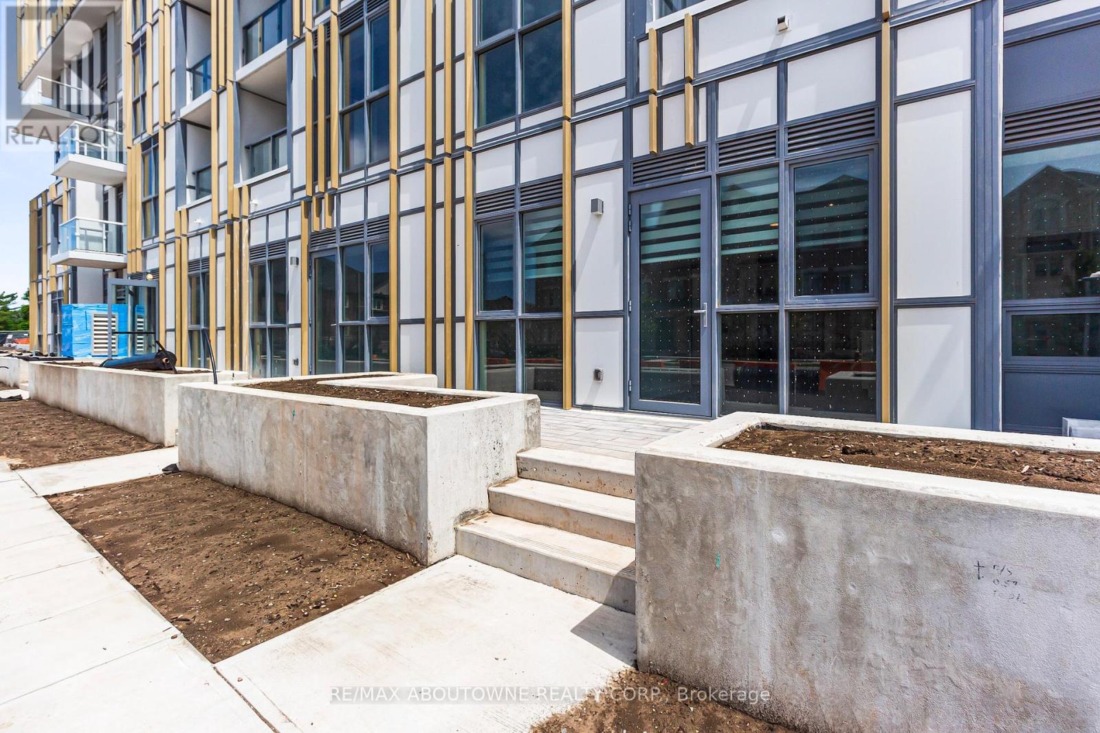 150 - 1005 Dundas Street E, Oakville (Jm Joshua Meadows), Ontario  L6H 8C7 - Photo 30 - W12876906