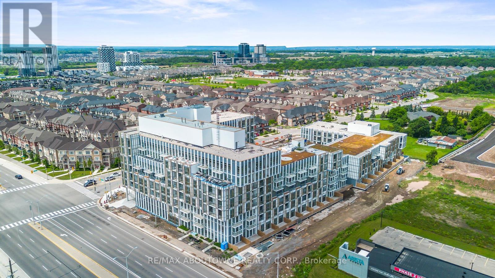 150 - 1005 Dundas Street E, Oakville (Jm Joshua Meadows), Ontario  L6H 8C7 - Photo 4 - W12876906