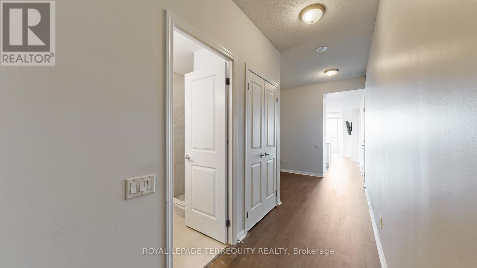 1502 - 15 Windermere Avenue, Toronto, Ontario  M6S 5A2 - Photo 16 - W12876956