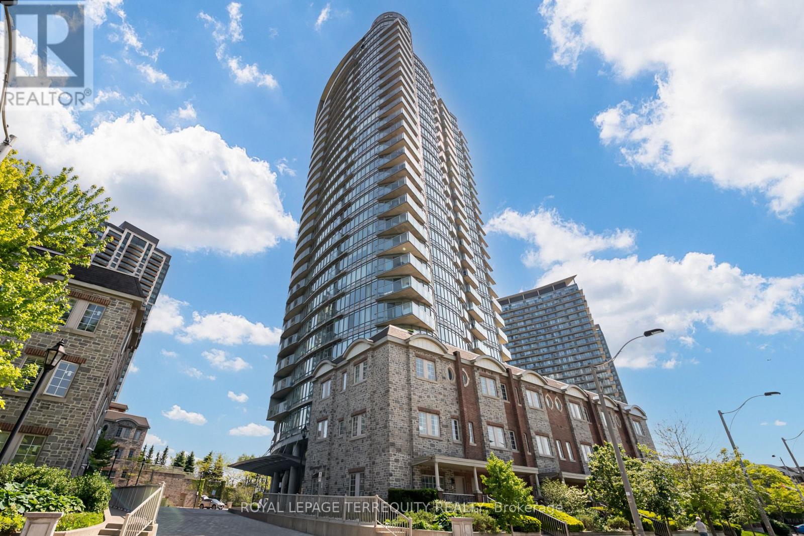 1502 - 15 Windermere Avenue, Toronto, Ontario  M6S 5A2 - Photo 33 - W12876956