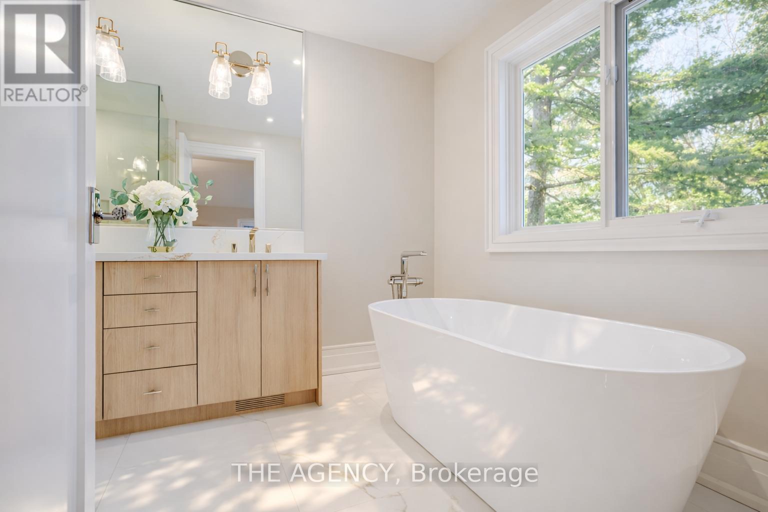 1310 Duncan Road, Oakville, Ontario  L6J 2P8 - Photo 19 - W12876980