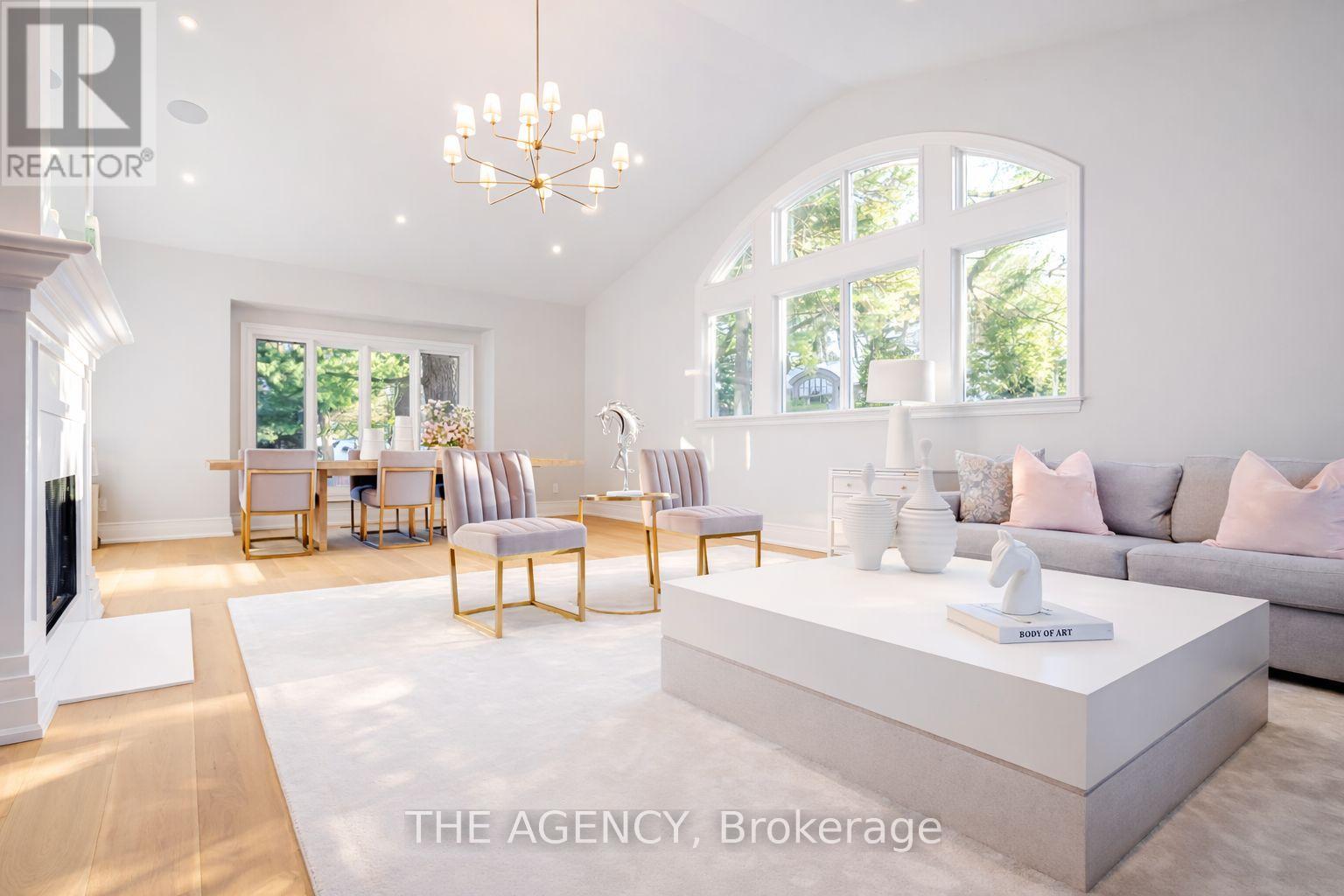 1310 Duncan Road, Oakville, Ontario  L6J 2P8 - Photo 3 - W12876980