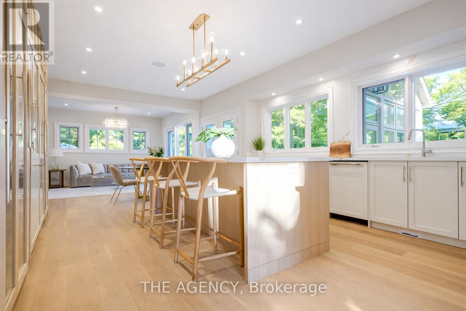 1310 Duncan Road, Oakville, Ontario  L6J 2P8 - Photo 7 - W12876980