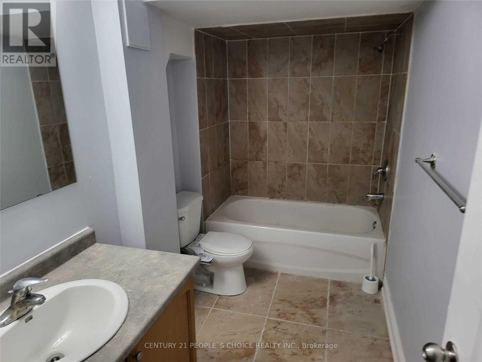 19 Freedom Oaks Trail, Brampton, Ontario  L6P 3L1 - Photo 21 - W12877102