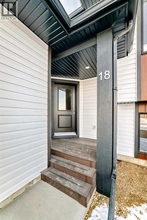 18 Tagish Avenue, Red Deer, Alberta  T4P 0Y7 - Photo 3 - A2268021