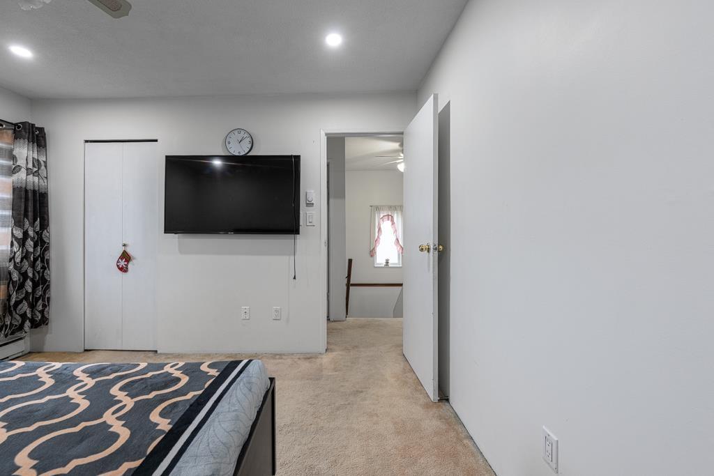 7366 128a Street, Surrey, British Columbia  V3W 7G9 - Photo 5 - R3098499