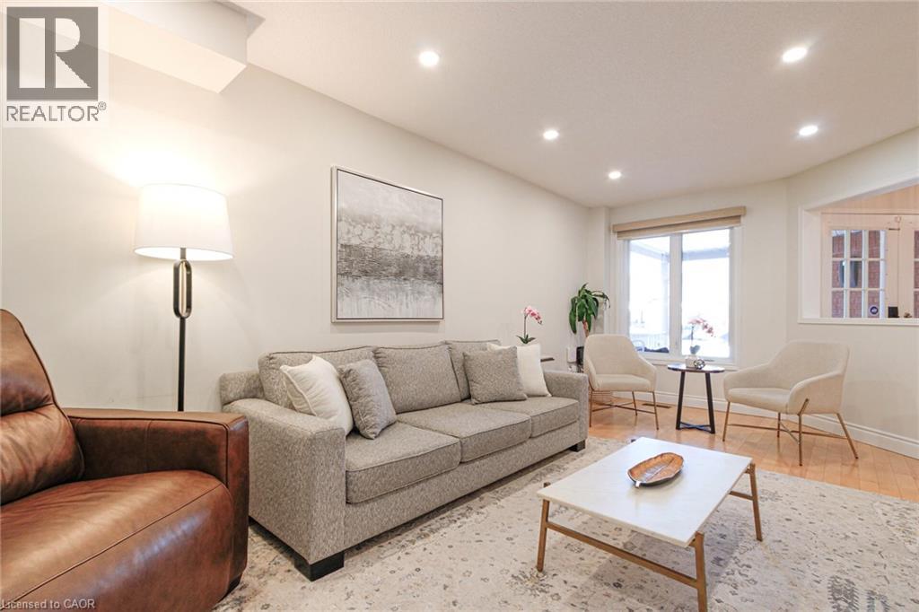 3845 Cedar Hedge Rise, Mississauga, Ontario  L5N 6X2 - Photo 6 - 40811633