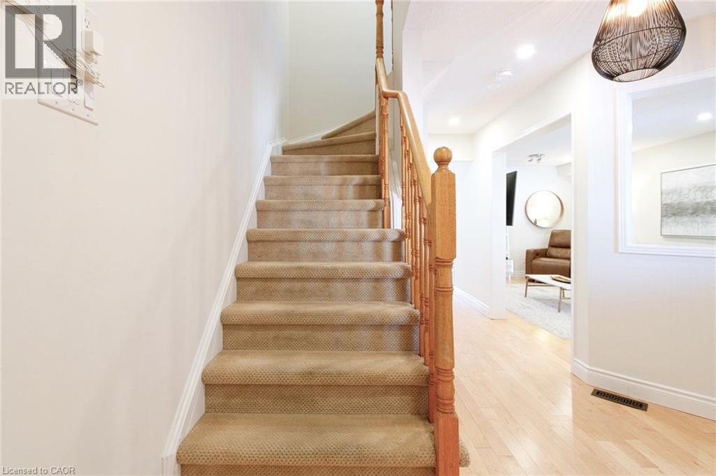 3845 Cedar Hedge Rise, Mississauga, Ontario  L5N 6X2 - Photo 16 - 40811633