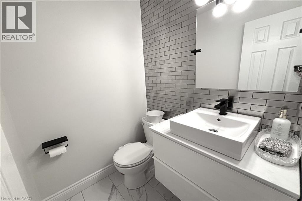 3845 Cedar Hedge Rise, Mississauga, Ontario  L5N 6X2 - Photo 32 - 40811633