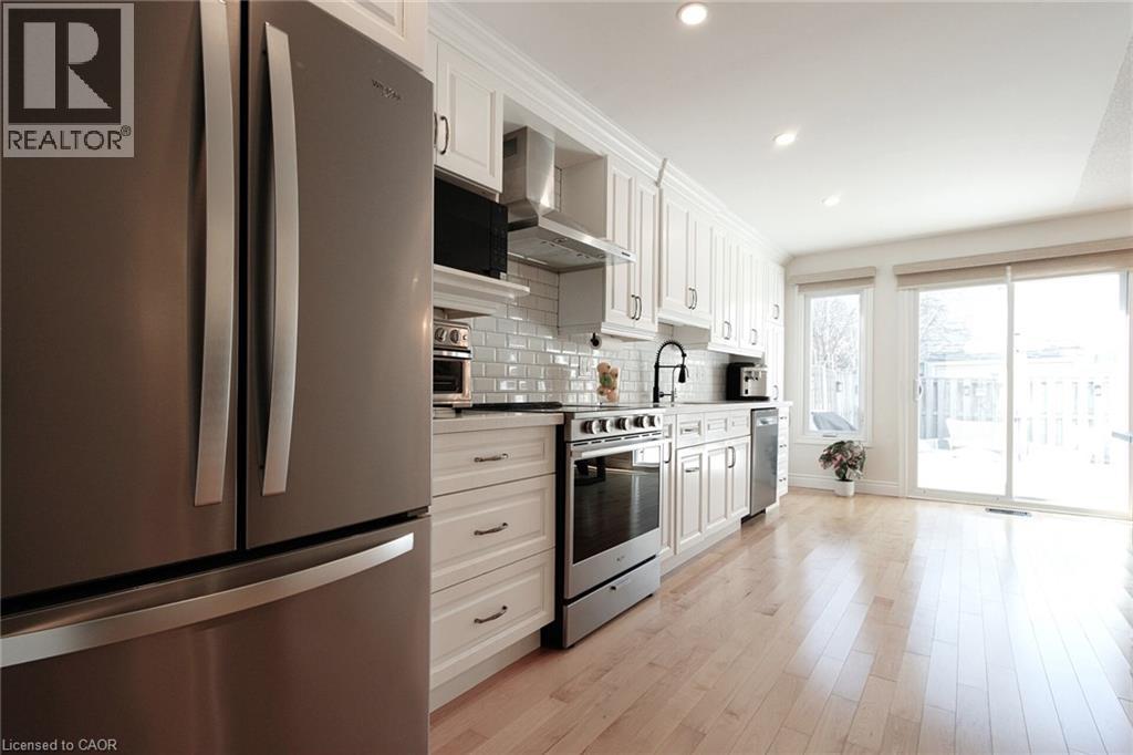 3845 Cedar Hedge Rise, Mississauga, Ontario  L5N 6X2 - Photo 11 - 40811633