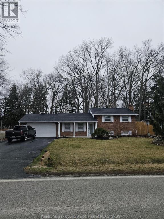 MLS# 26003957: 945 LAURIER, LaSalle, Canada