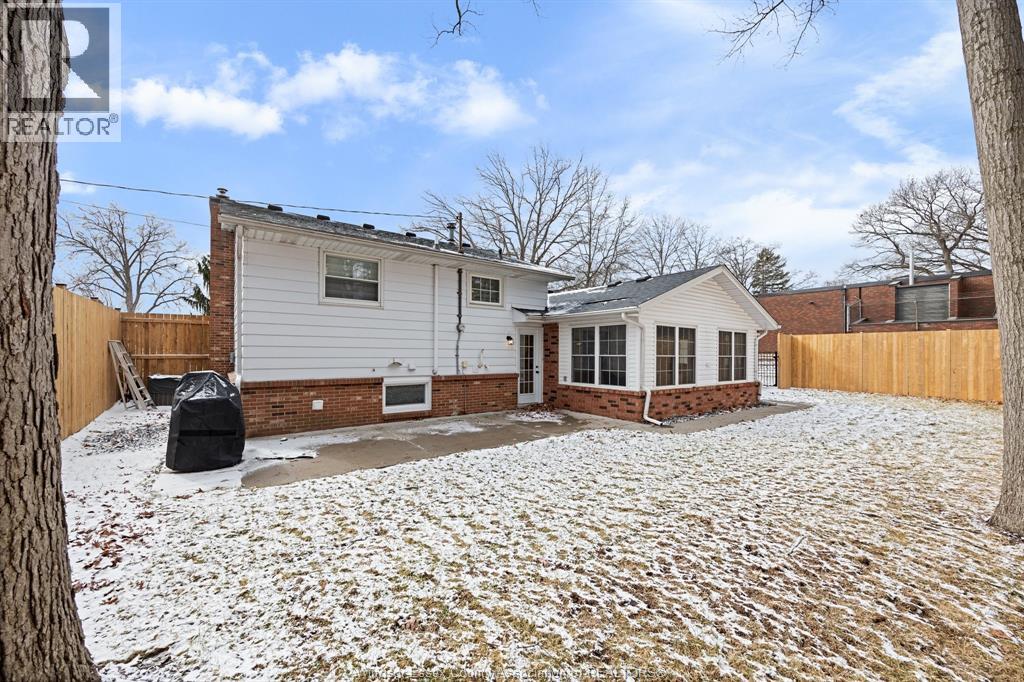 945 Laurier, Lasalle, Ontario  N9J 1M9 - Photo 36 - 26003957