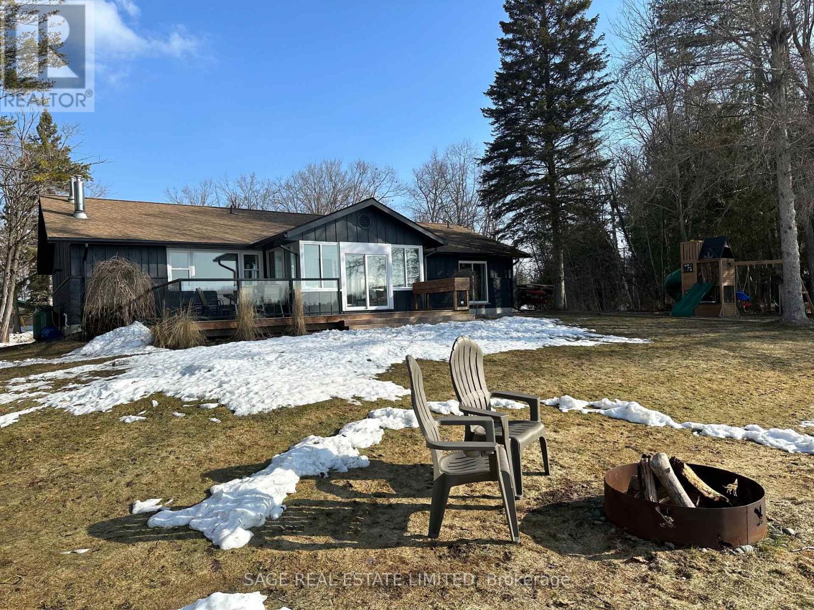 196 Minns Avenue, Kawartha Lakes (Bobcaygeon), Ontario  K0M 1A0 - Photo 38 - X12876854