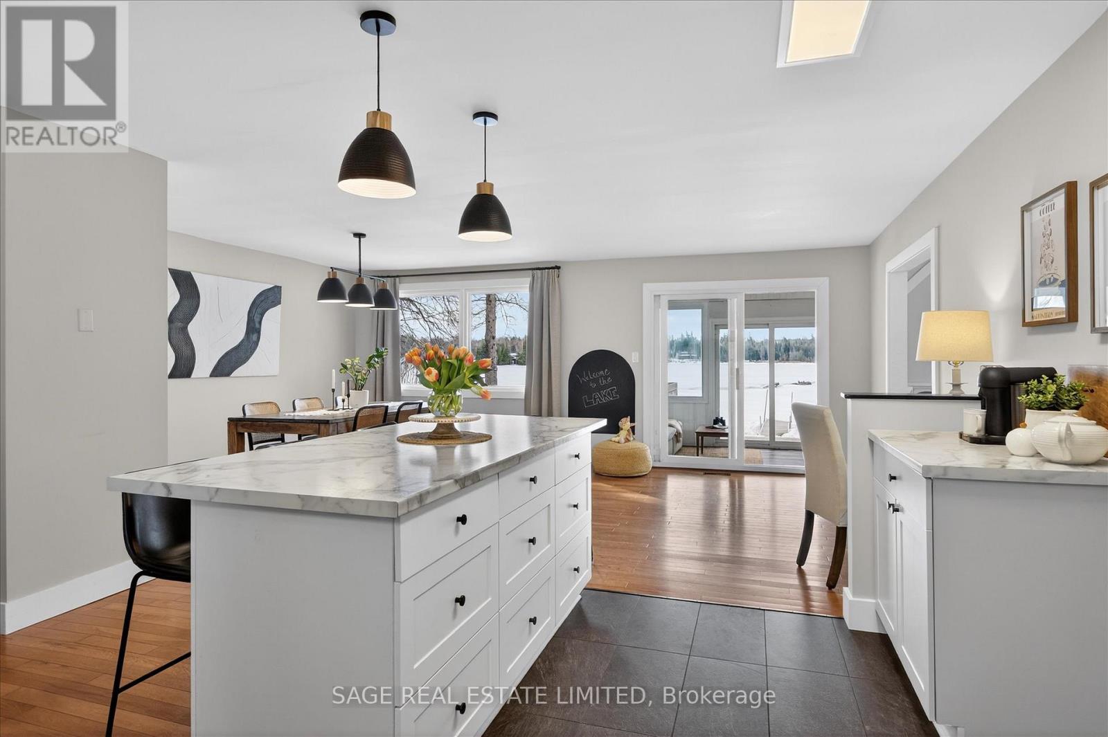 196 Minns Avenue, Kawartha Lakes (Bobcaygeon), Ontario  K0M 1A0 - Photo 8 - X12876854